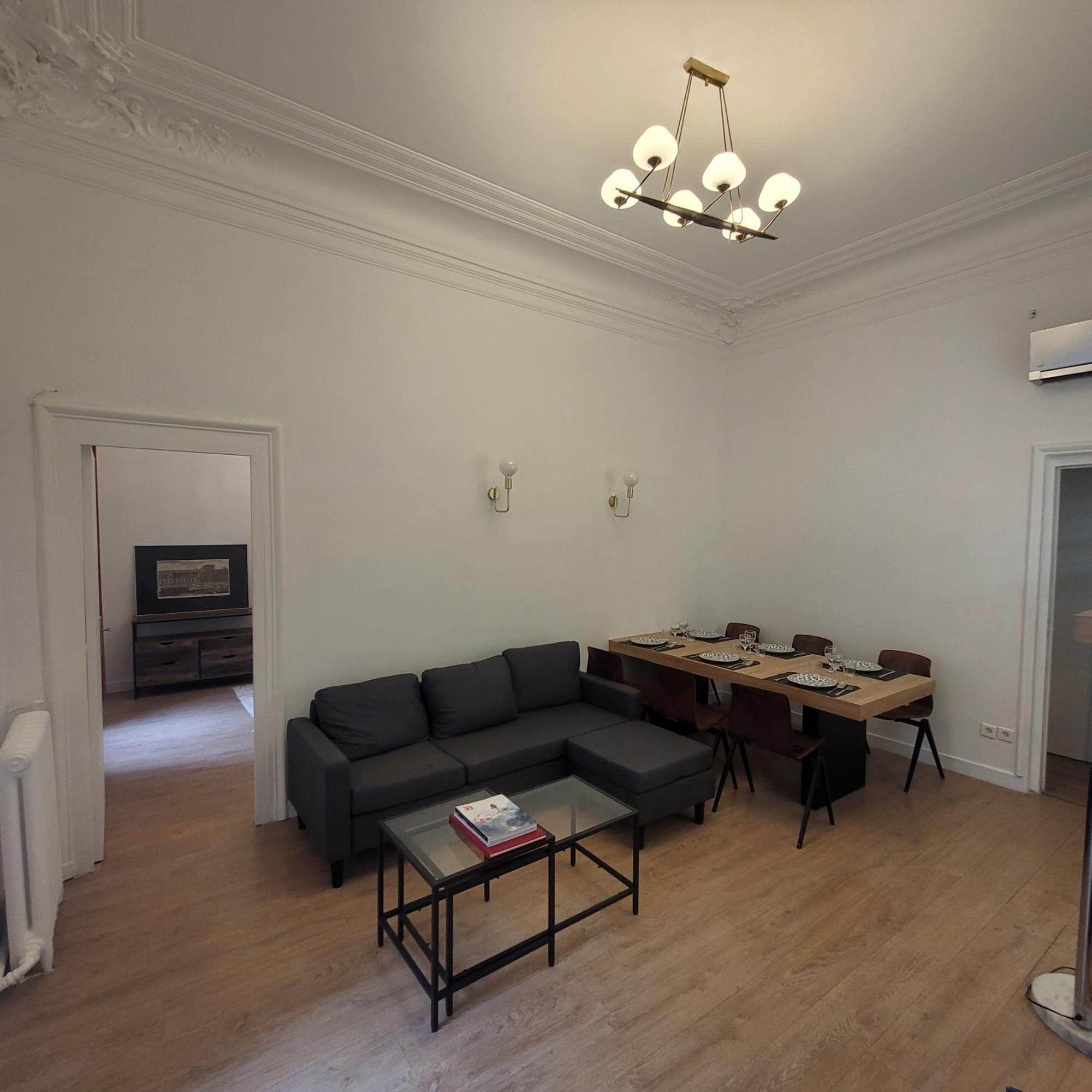 Bel Appartement Champs Elysees Avec 2 Chambres Parijs Buitenkant foto